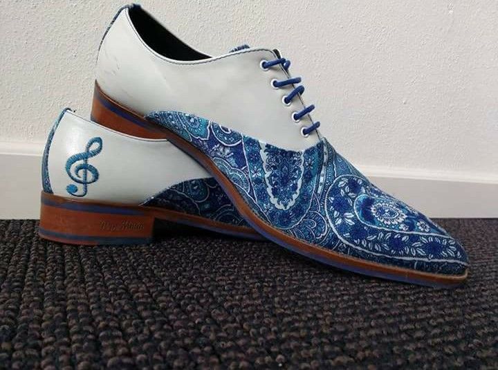 Shoelia bijzondere trouwschoenen schoenen met borduren Pepe Milan trouwschoenen Royal Azul